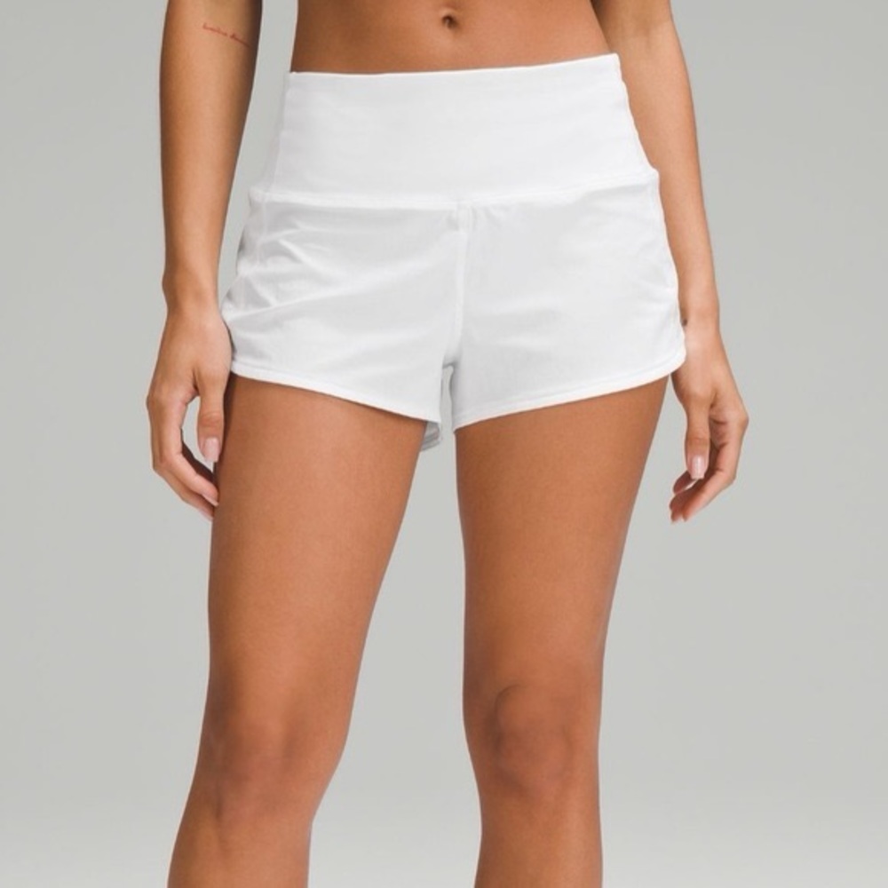 Lightly worn lululemon speed up shorts SIZE 4